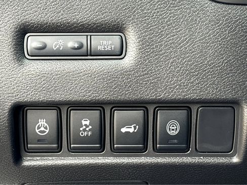 Used 2023 Nissan Murano SL w/ Cargo Package image 13