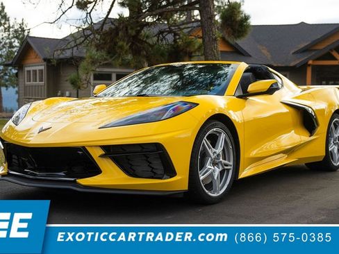Used 2025 Chevrolet Corvette Stingray Premium Cpe w/ Z51 Performance Package image 1