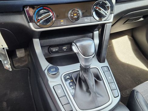 Used 2021 Kia Seltos S AWD/4WD image 21