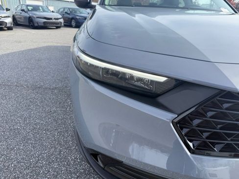 New 2025 Honda Accord SE image 24