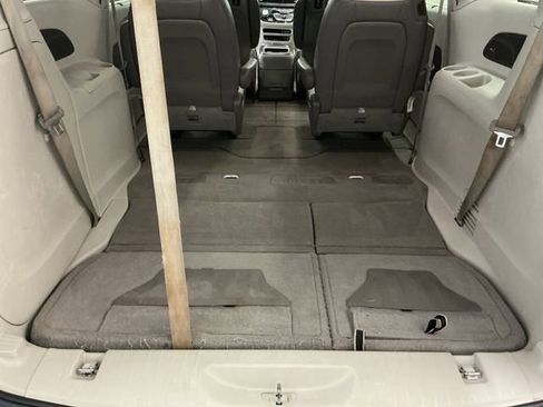 Used 2018 Chrysler Pacifica Touring-L Plus image 40