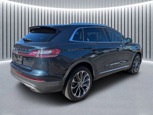 Certified 2022 Lincoln Nautilus Reserve image 3