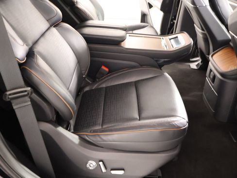 New 2026 Lincoln Navigator Black Label AWD/4WD image 15