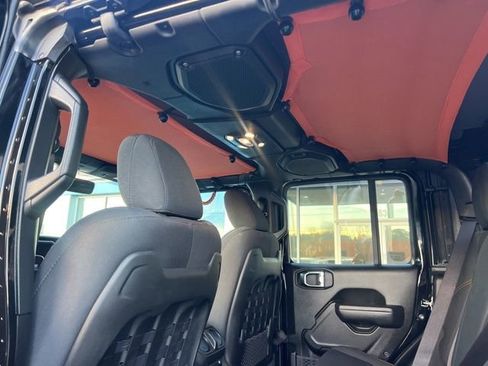 Used 2023 Jeep Gladiator Mojave w/ Trailer Tow Package image 27