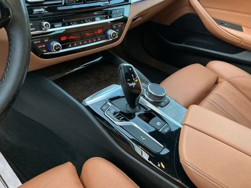 Used 2019 BMW 540i xDrive w/ Convenience Package AWD/4WD image 22