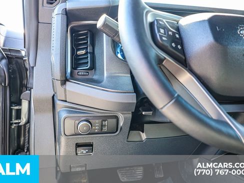 Used 2025 Ford Bronco Badlands image 24