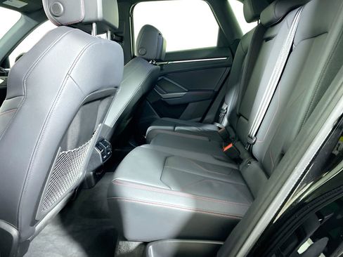 Certified 2025 Audi Q3 2.0T Premium Plus w/ Premium Plus Package image 28