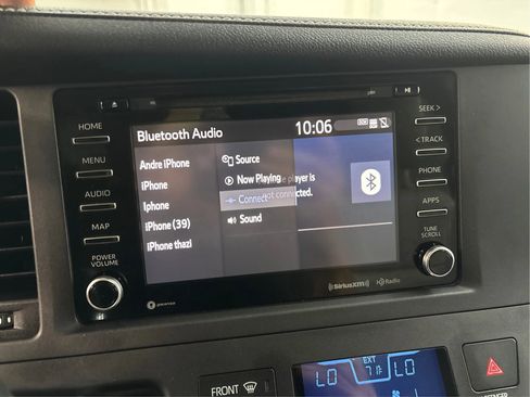 Used 2018 Toyota Sienna XLE w/ XLE Navigation Package AWD/4WD image 44