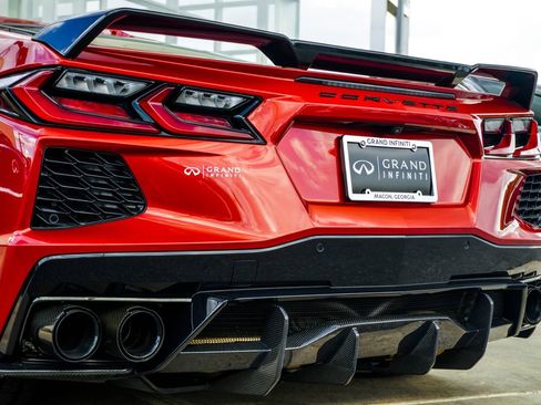 Used 2024 Chevrolet Corvette Stingray Preferred Cpe w/ Battery Protection Package RWD image 13
