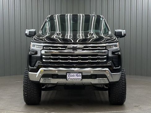 Used 2024 Chevrolet Silverado 1500 LTZ w/ LTZ Premium Package image 8