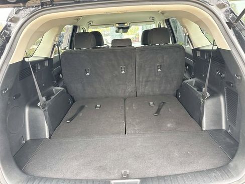 Used 2025 Kia Sorento LX image 13
