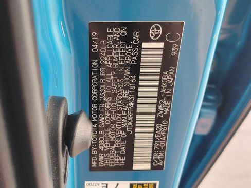 Used 2019 Toyota Prius Prime Premium w/ Carpet Mat Package FWD image 17