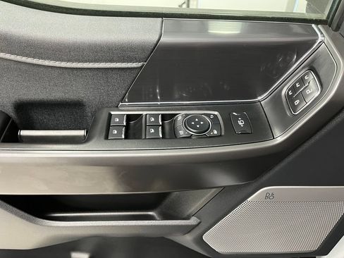 Used 2025 Ford F150 Lariat AWD/4WD image 25