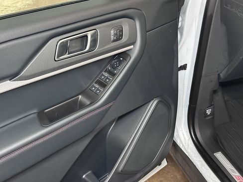 New 2026 Ford Explorer ST-Line w/ ST-Line Street Pack image 21