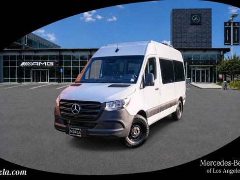 Used 2024 Mercedes-Benz Sprinter 2500 image 1