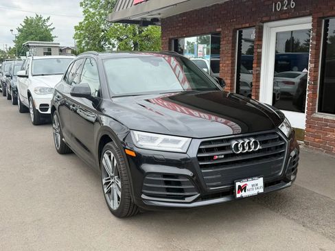 Used 2019 Audi SQ5 Premium Plus w/ Premium Plus Package AWD/4WD image 1