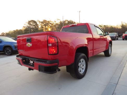 Certified 2020 Chevrolet Colorado W/T w/ WT Convenience Package image 6