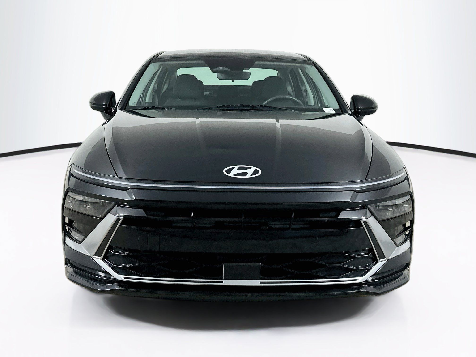 Used 2025 Hyundai Sonata SEL FWD image 2