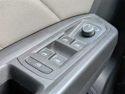 Certified 2023 Volkswagen Atlas SEL image 37