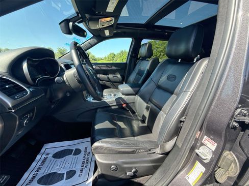 Used 2018 Jeep Grand Cherokee Overland AWD/4WD image 13