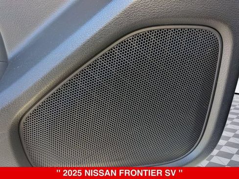 Certified 2025 Nissan Frontier SV AWD/4WD image 15