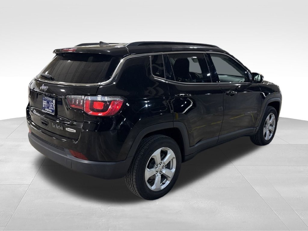 Used 2018 Jeep Compass Latitude w/ Popular Equipment Group AWD/4WD image 7