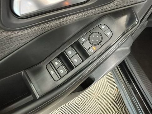 Used 2023 Nissan Rogue SV AWD/4WD image 11