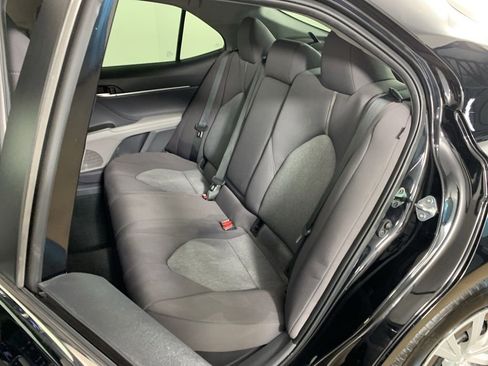 Used 2022 Toyota Camry LE FWD image 31