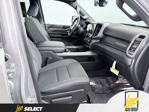 Used 2022 RAM 1500 Big Horn AWD/4WD image 14