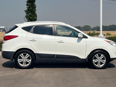 Used 2013 Hyundai Tucson GLS AWD/4WD image 3