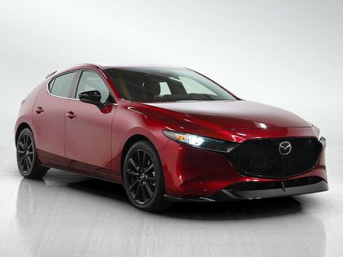 Used 2024 MAZDA MAZDA3 Hatchback w/Premium Plus Pkg image 7