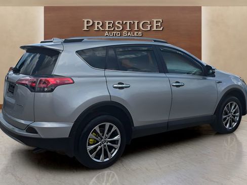 Used 2017 Toyota RAV4 Limited FWD image 24