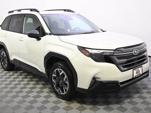Used 2026 Subaru Forester Premium AWD/4WD image 8