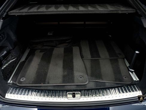 Used 2025 Lamborghini Urus SE image 13