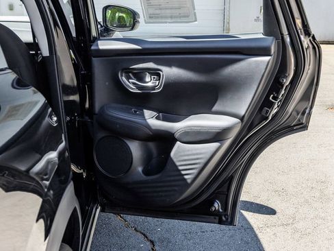 Certified 2023 Honda HR-V LX image 19