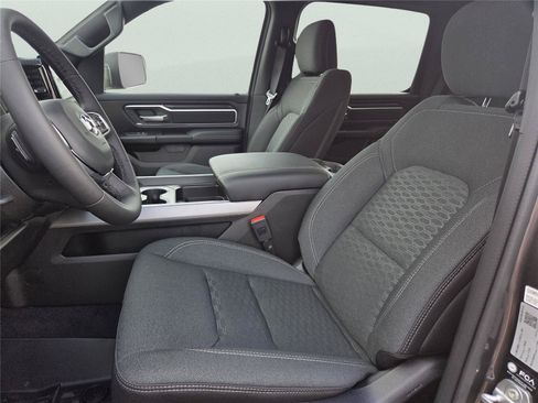 New 2026 RAM 1500 Big Horn AWD/4WD image 16