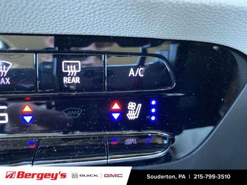 Certified 2023 Buick Envision Avenir image 34