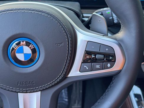 Used 2024 BMW X5 xDrive50e w/ M Sport Package AWD/4WD image 24