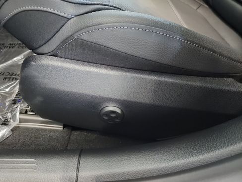 Certified 2025 Mercedes-Benz C 300 4MATIC Sedan image 15