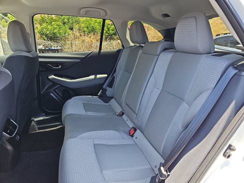 Certified 2025 Subaru Outback Premium AWD/4WD image 14