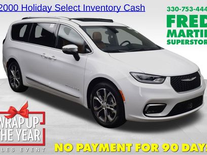 New 2026 Chrysler Pacifica Pinnacle