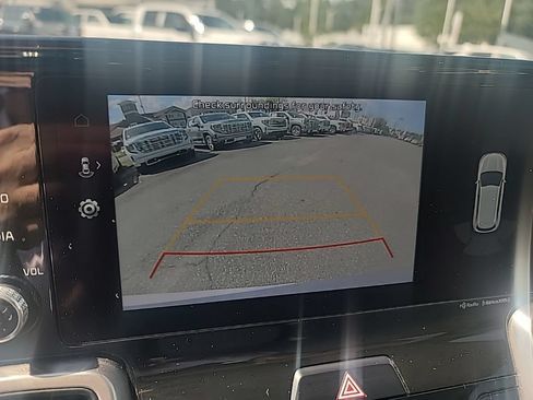 Certified 2022 Kia Sorento S w/ Panoramic Sunroof Package FWD image 16