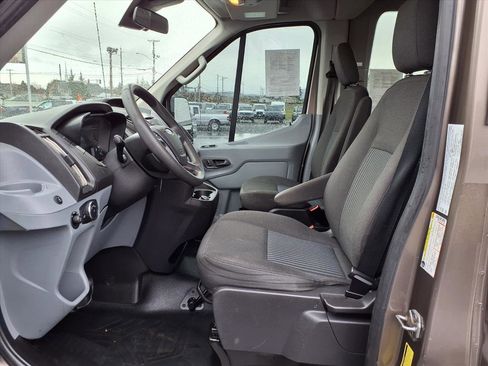 Used 2018 Ford Transit 150 XLT image 20