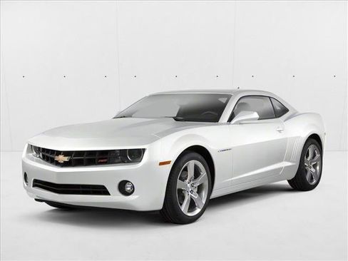 Used 2011 Chevrolet Camaro LS RWD image 1