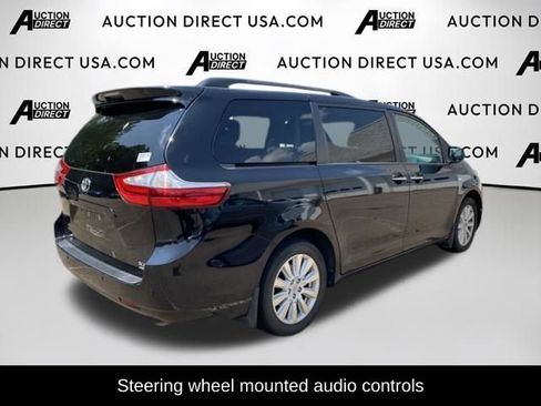 Used 2017 Toyota Sienna XLE w/ XLE Navigation Package AWD/4WD image 6