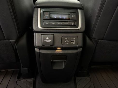 Used 2024 Subaru Ascent Touring AWD/4WD image 32