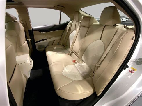 Used 2019 Toyota Camry XLE w/ Driver Assist Package FWD image 21
