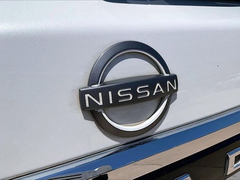 Used 2023 Nissan Armada Platinum w/ Captain's Chairs Package AWD/4WD image 31