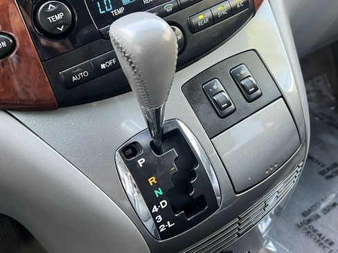 Used 2005 Toyota Sienna XLE AWD/4WD image 28