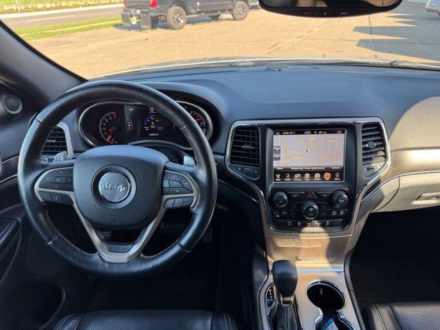 Used 2017 Jeep Grand Cherokee Limited w/ Luxury Group II AWD/4WD image 17